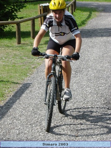 138.Laura komt omhoog gefietst - 2615.jpg