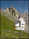 070.Hier gingen we steil omhoog de berg op - 2442.jpg